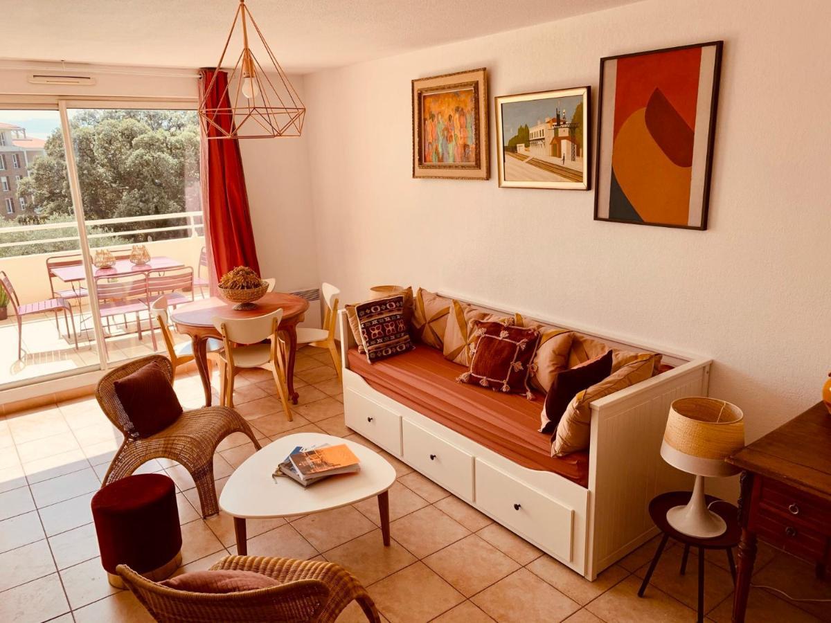 Le Saint Loup Apartment ลาซิโอตาต์ ภายนอก รูปภาพ
